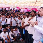 बेरोजगार युवाओं के धरना स्थल पहुंचे मुख्यमंत्री पुष्कर सिंह धामी , सीबीआई जांच दी संस्तुति